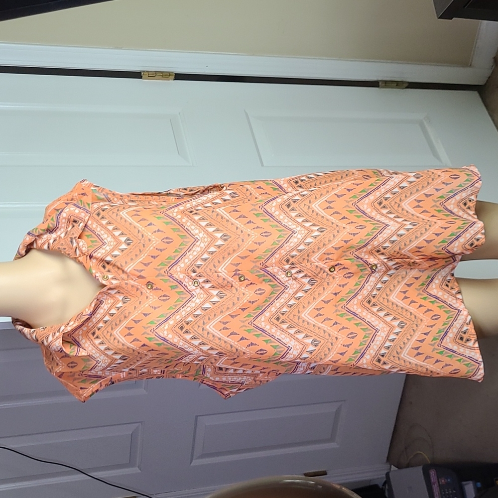 Ladies Sleeveless Blouse